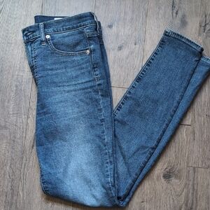 Classic Wash Skinny Jeans
